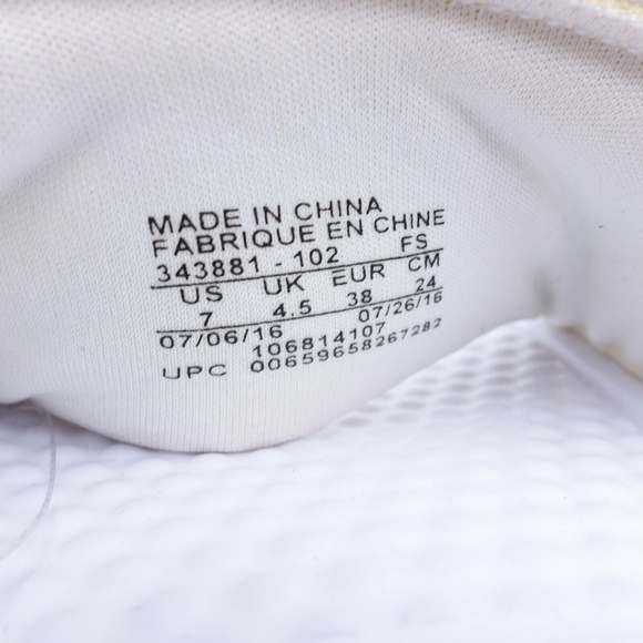 NEW Nike Benassi JDI Swoosh Slide Sandals 343881-102 White/Silver - Picture 2 of 8